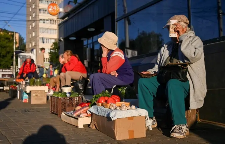 Economists see Russian inflation exceeding the central bank&#8217;s 2024 estimate