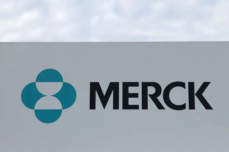 UK approves Merck&#8217;s therapy for rare lung condition