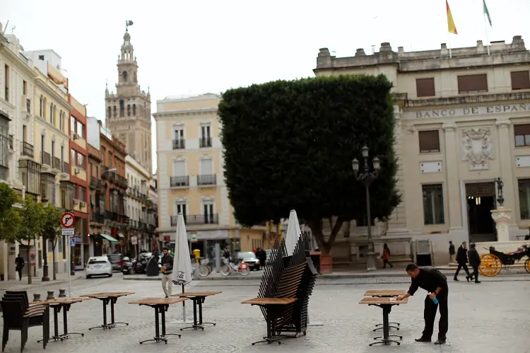 Spain&#8217;s December services activity grows at fastest pace in 20 months, PMI shows