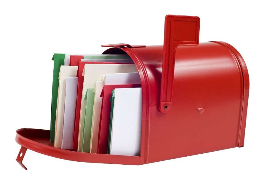 Quadient introduces iX-Series mailing systems and S.M.A.R.T. Essential mail management software to the UK market