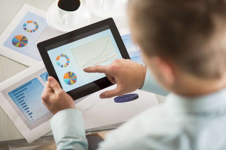 Combining Business Leadership with Scientific Expertise: Lessons for Start-ups