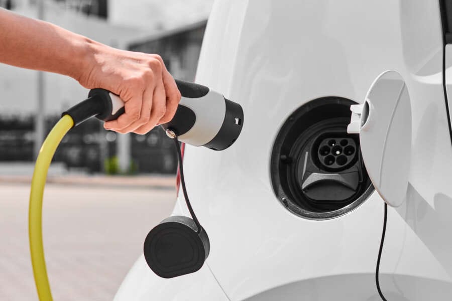 The industry reacts to the government’s action plan for increasing zero-emission vehicle support