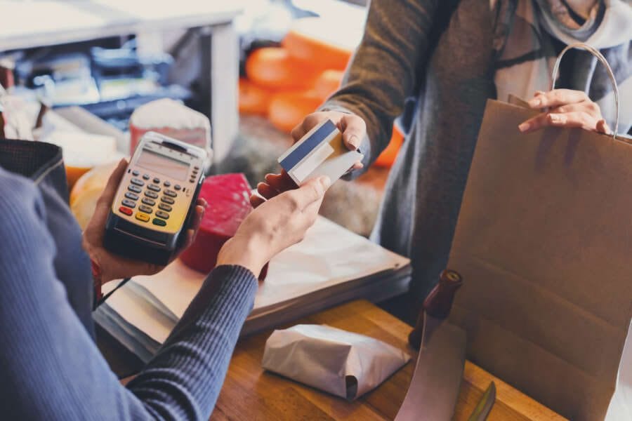 Consumer Spending Increases Despite Record-Breaking Inflation Rates