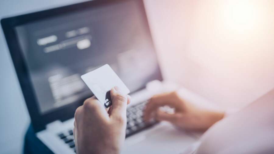 80% of UK B2B businesses move to adopt digital payments for better efficiency and increased cash flow according to new study by BlueSnap