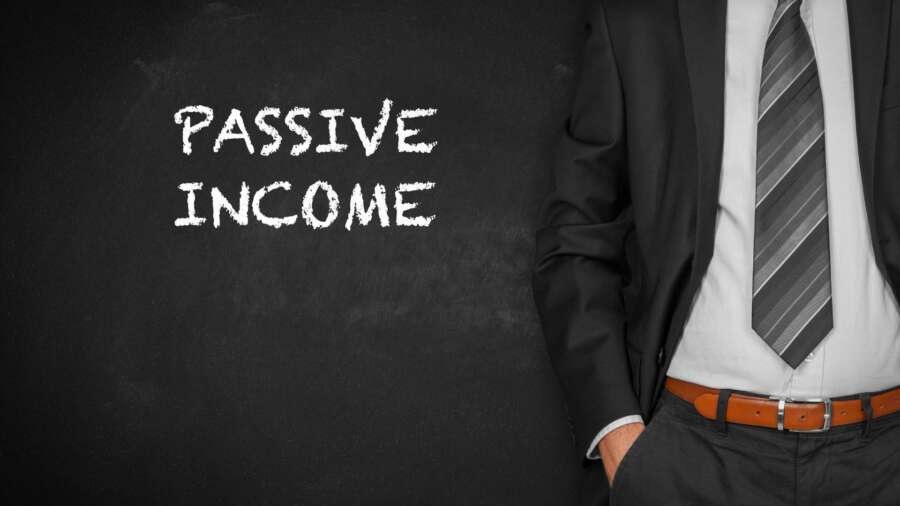 What Are the Advantages and Disadvantages of Smart Passive Income?