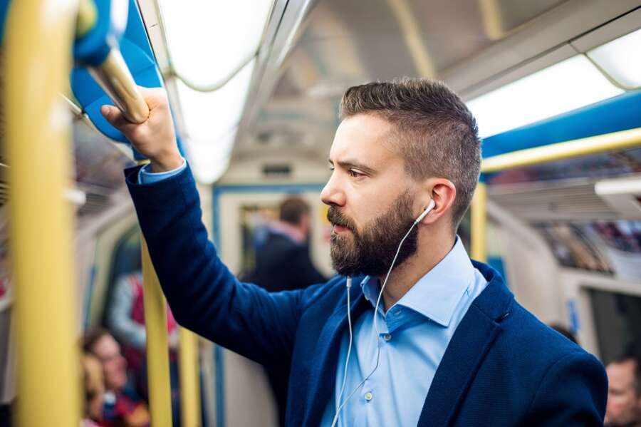 92% of hybrid workers willing to commute further to get their desired property or location