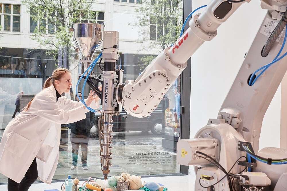 ABB Robotics showcases future of retail using recovered marine plastic at London’s Selfridges
