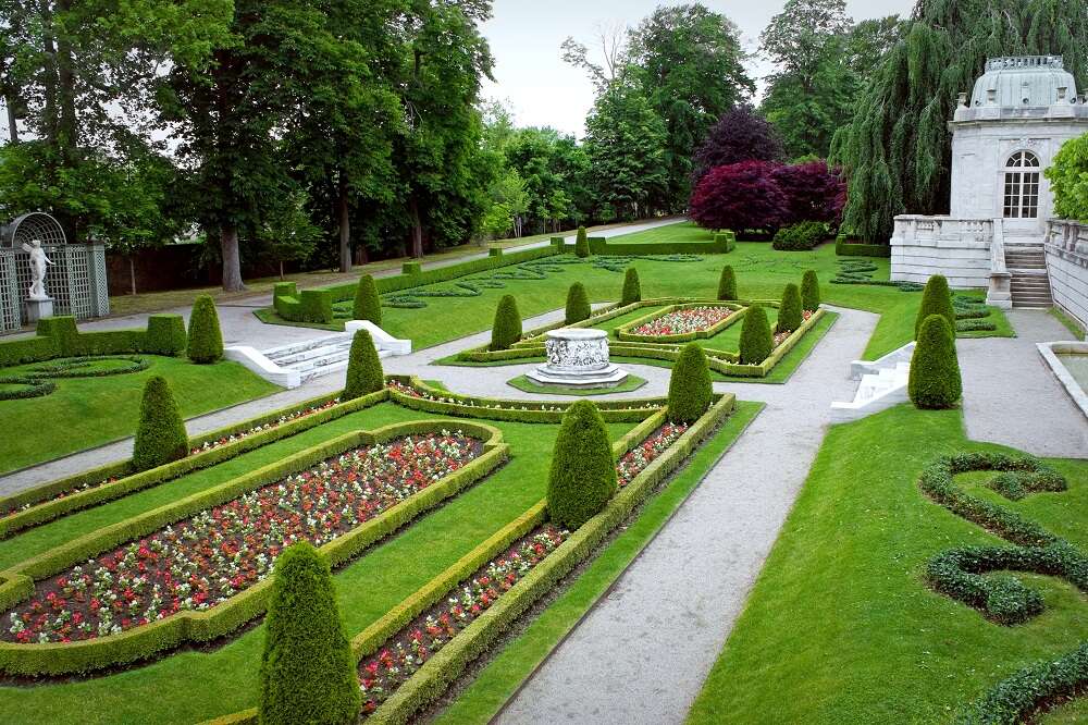 Horticulture meets Haute couture at the London College of Garden Design