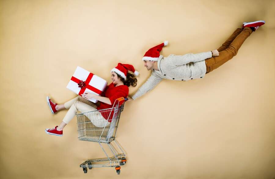 Supply Chain Delays Spur Early Christmas Shopping for 45% of UK Consumers
