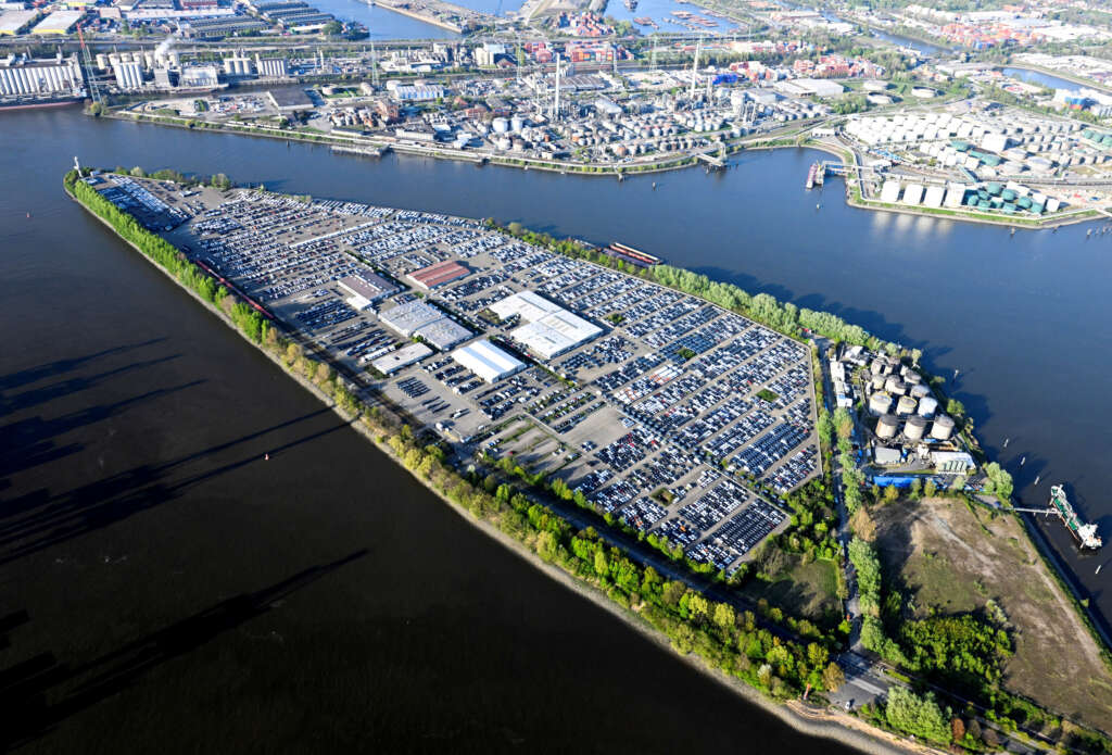 German exporters pinched by 70-billion-euro price squeeze &#8211; DIHK