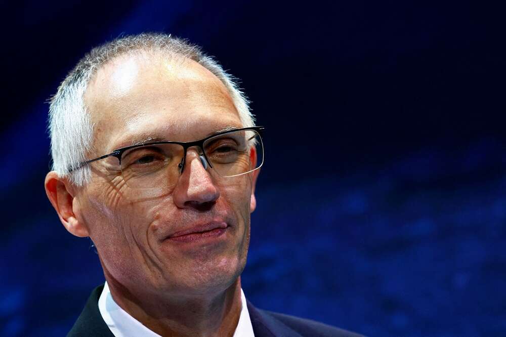 Stellantis CEO calls for talks to soften EU&#8217;s 2035 fossil-fuel car ban