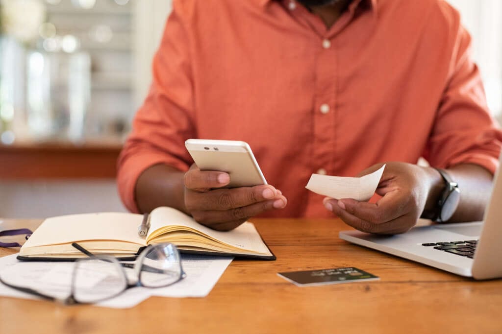 Should My Business Use Invoice Finance?