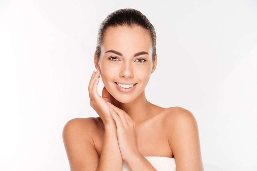 GLOW THROUGH WHAT YOU GO THROUGH WITH THE TURMERIC CO.’S BEAUTY TOP TIPS