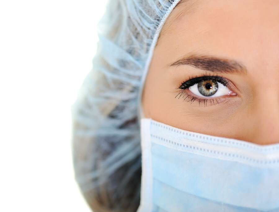 Freeze Off Surgeons Introduce A “Code of Candour” For Celebrity Marketing as New Figures Reveal “No Downtime” Fat Freezing Treatments can Result in Permanent Deformity or Scarring