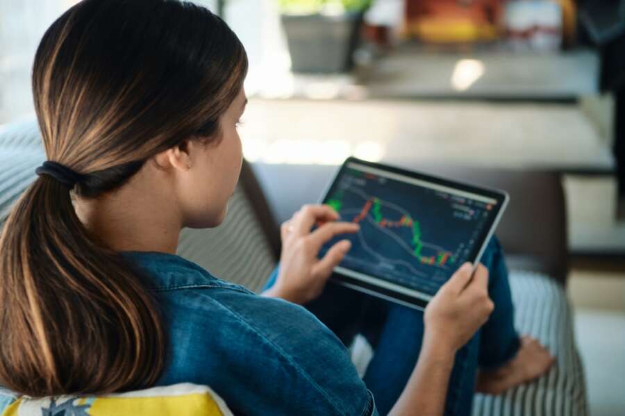 Retail investor participation set to grow but cryptocurrency crash is top risk for young investors in 2022