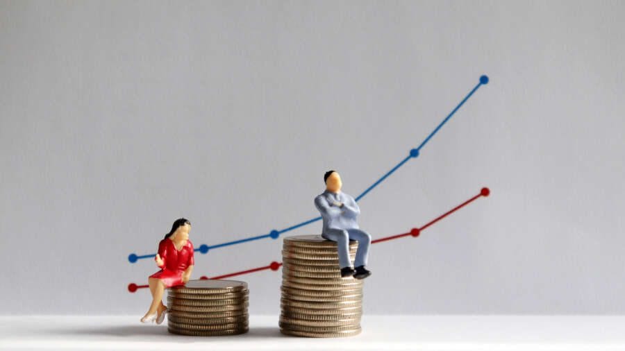Facing an unequal future: closing the Gender wealth gap