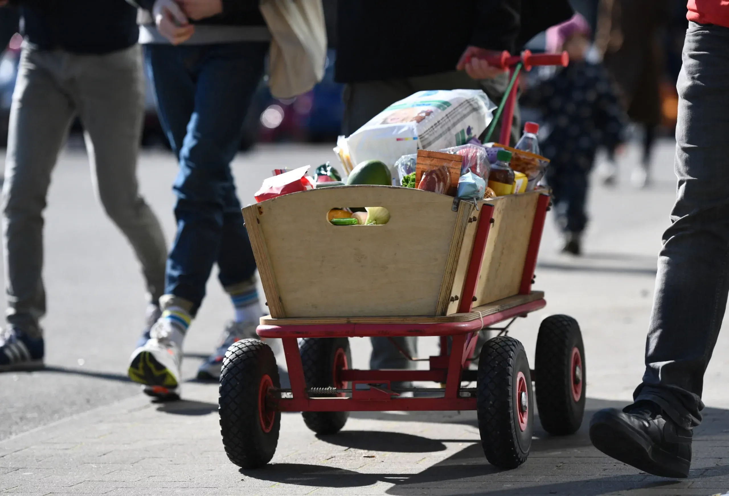 German consumer sentiment stays on slow recovery path, finds GfK