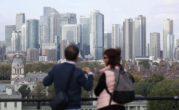 Smaller UK firms need help to end &#8216;doom loop&#8217;, think tank says