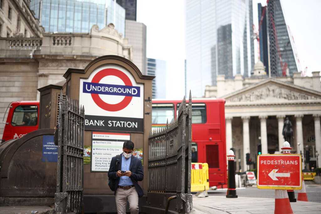 UK growth slows sharply in July as COVID &#8216;pingdemic&#8217; hits