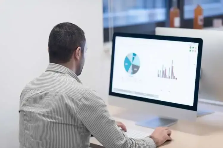 Adapting to Market Changes as a Startup