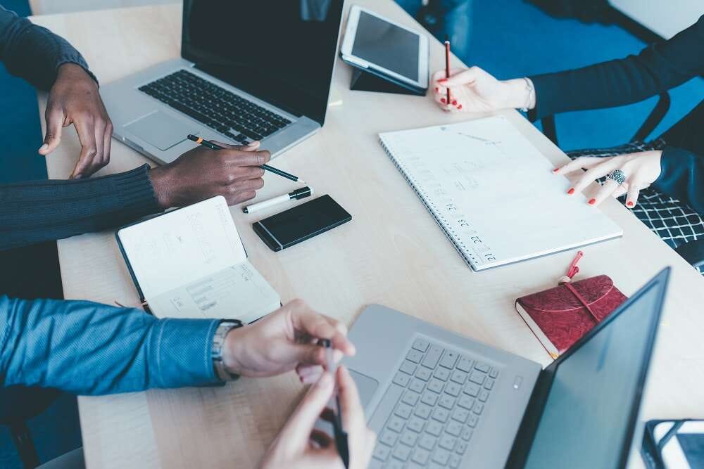 Poor Tech Experiences Drive Over 30% of Employees to Consider Quitting, Lakeside Software Digital Workplace Productivity Report Confirms