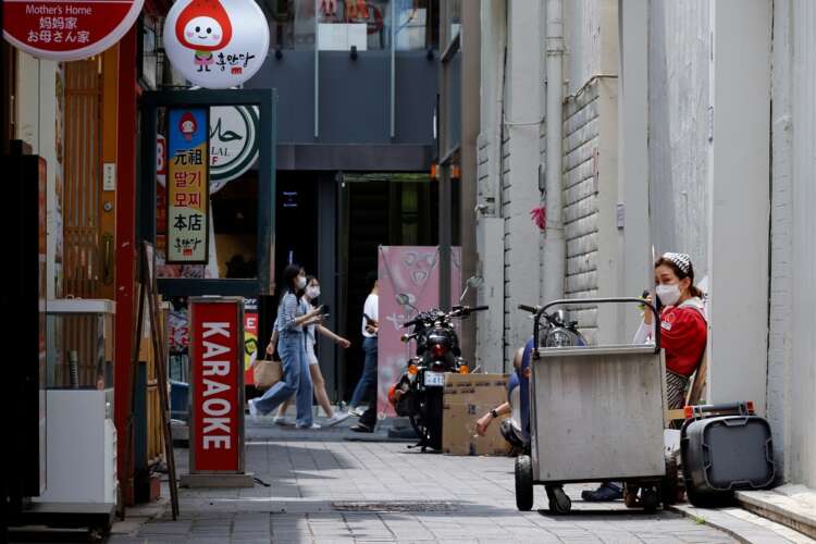 S.Korea suspends baseball season as toughest COVID-19 curbs take force
