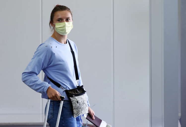 Olympics-Belarus sprinter leaves Tokyo for Vienna after refusing to go home