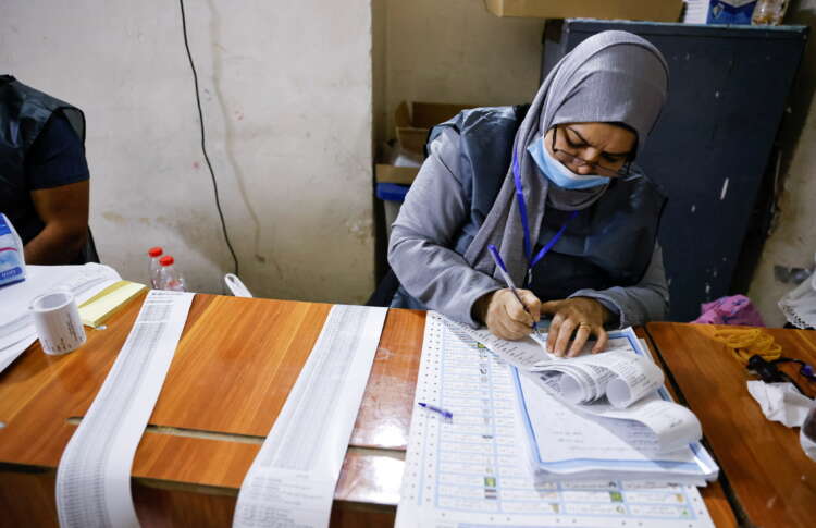 Turnout in Iraq&#8217;s election reached 41% &#8211; electoral commission