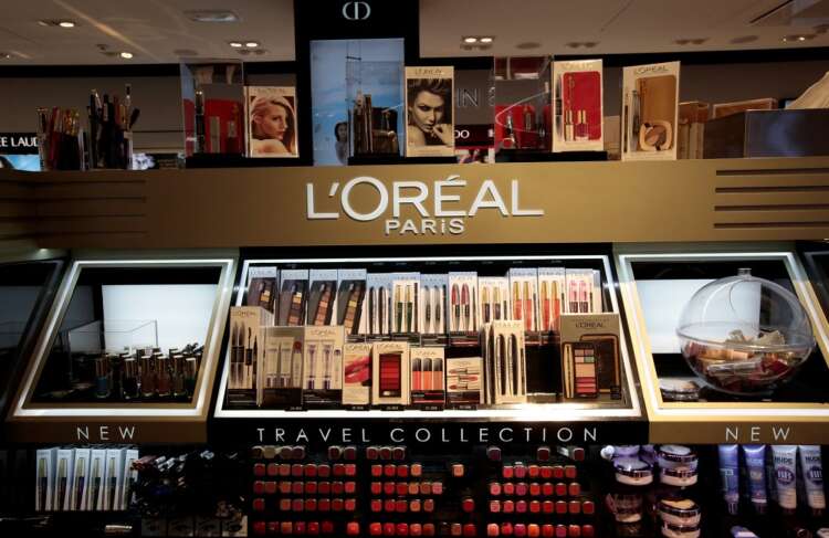 Nestle sale of L&#8217;Oreal shares pleases investors on both sides