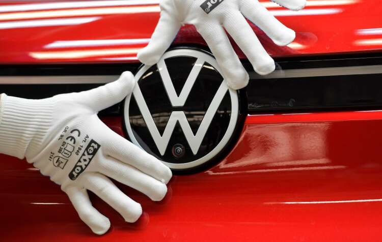 Volkswagen to build 800,000 fully-electric cars this year