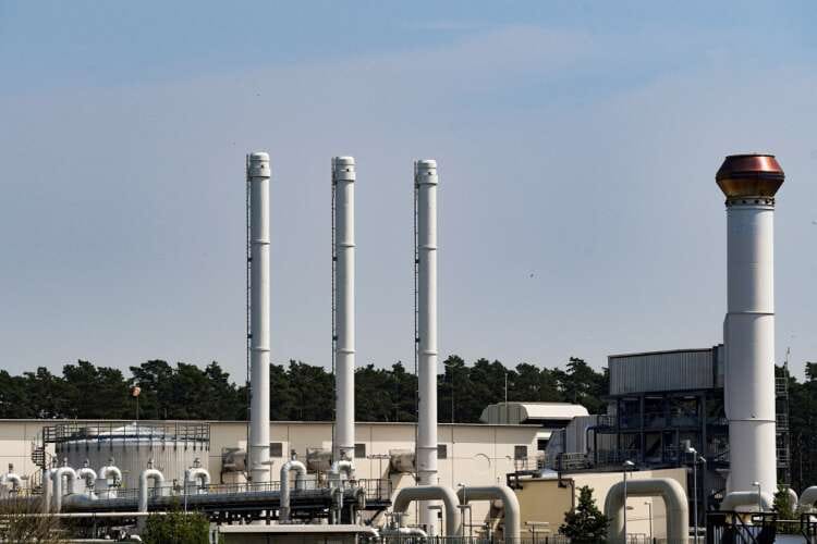 Russia&#8217;s Gazprom tightens squeeze on gas flow to Europe