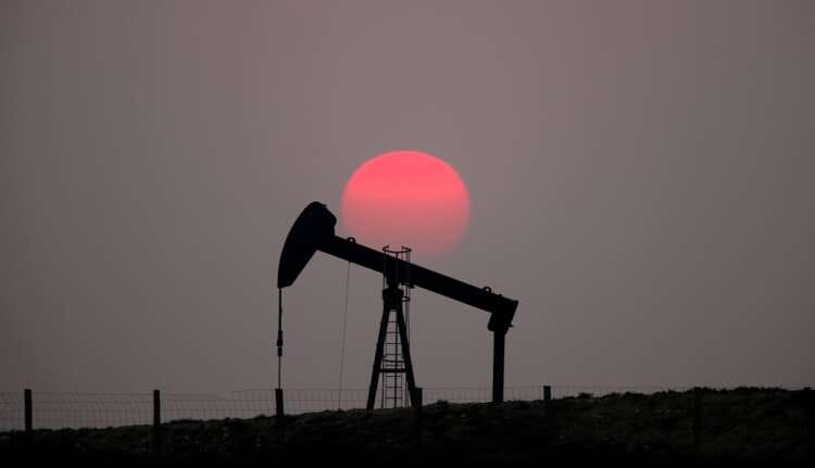 Switch from gas boosts oil demand, but economic headwinds loom &#8211; IEA