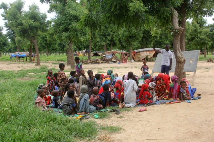 Mobile school offers hope to nomad children in Chad
