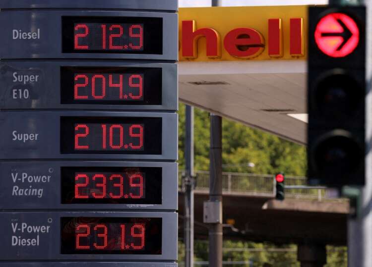 Fuel markets to stay tight till mid-2020s as refining shrinks
