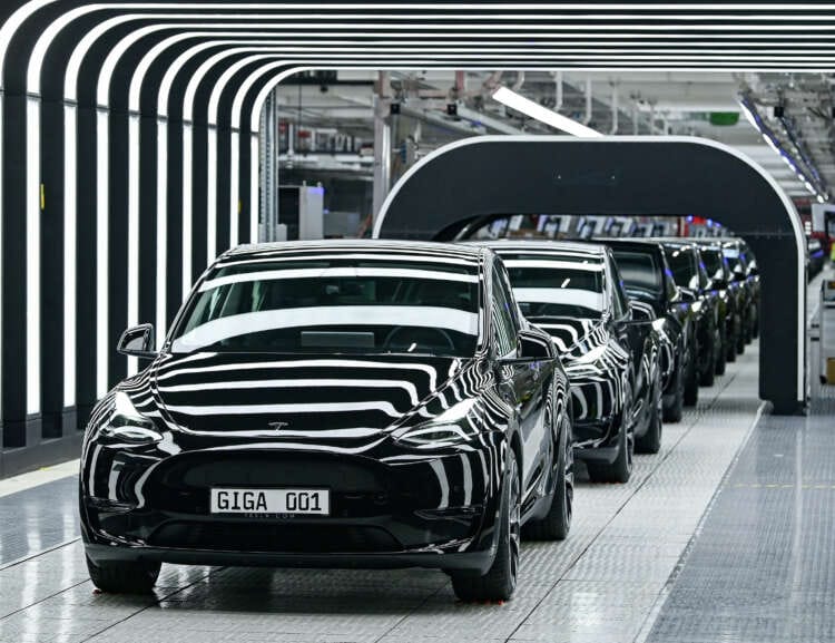 Tesla&#8217;s logistical challenges overshadow record deliveries