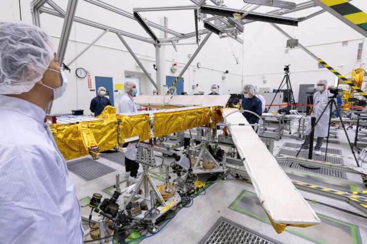 SpaceX rocket sends first global water survey mission into orbit