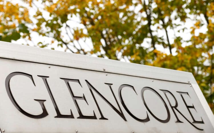 Russia&#8217;s Sberbank urges Glencore to resolve dispute over oil bill