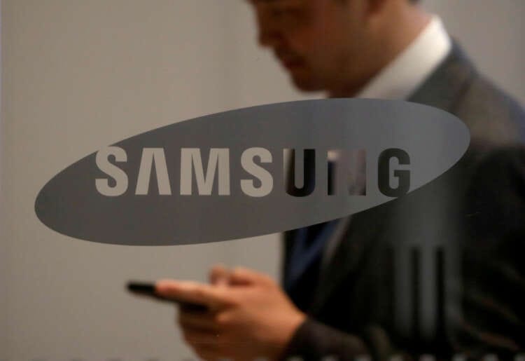 Samsung&#8217;s quarterly profit plunges to 8-year low on demand slump