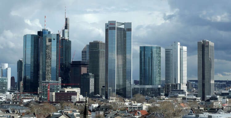 Around 40% of German companies expect output decline in 2023 &#8211; IW institute