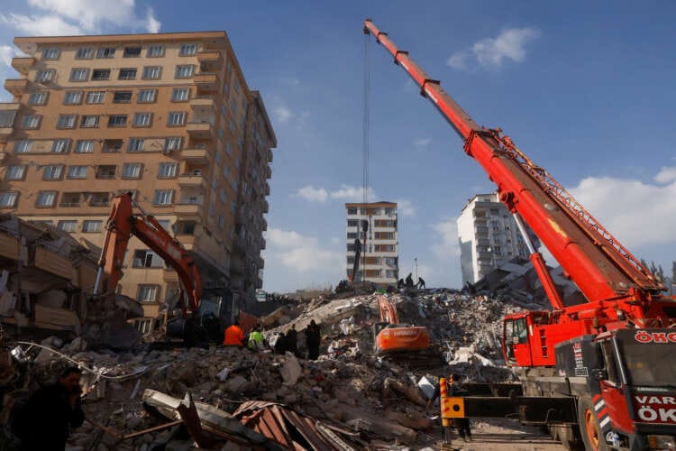 A crane, for God&#8217;s sake&#8217;: Inside the struggles of Turkey&#8217;s earthquake response