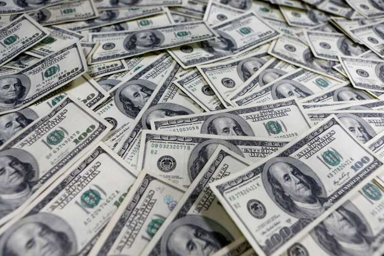 Dollar retreats, headed for biggest weekly loss since mid-January; bitcoin down
