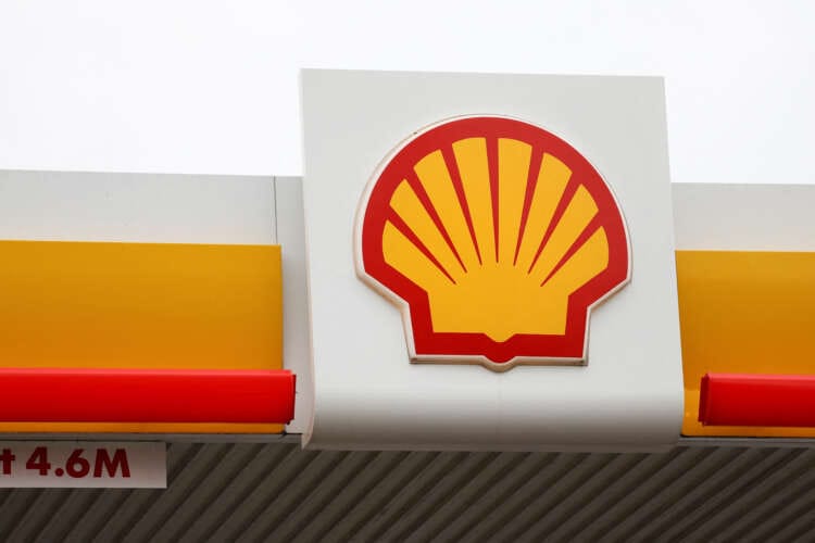 Shell, Chevron and Petrobras weigh Guyana oil auction bids -sources