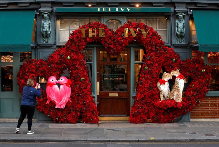 Valentine&#8217;s Day spending boosts British retail sales in February &#8211; BRC