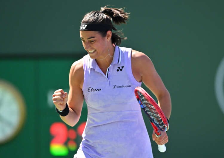Tennis-Panic attack ends Tsurenko&#8217;s Indian wells, as Raducanu marches on