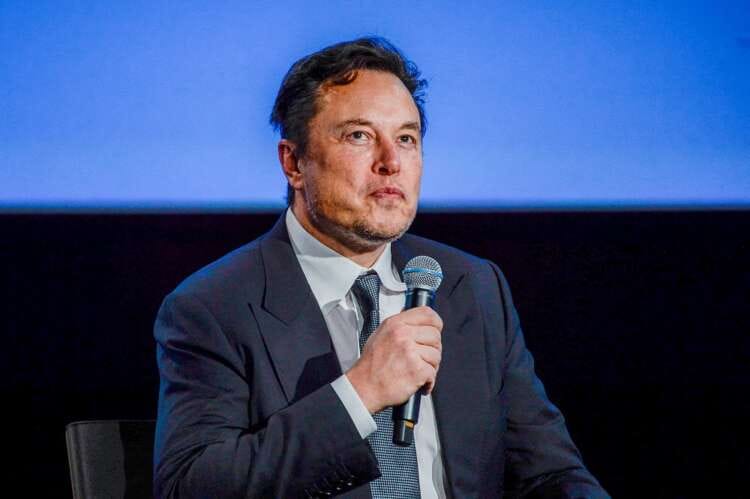 Elon Musk and others urge AI pause, citing &#8216;risks to society&#8217;