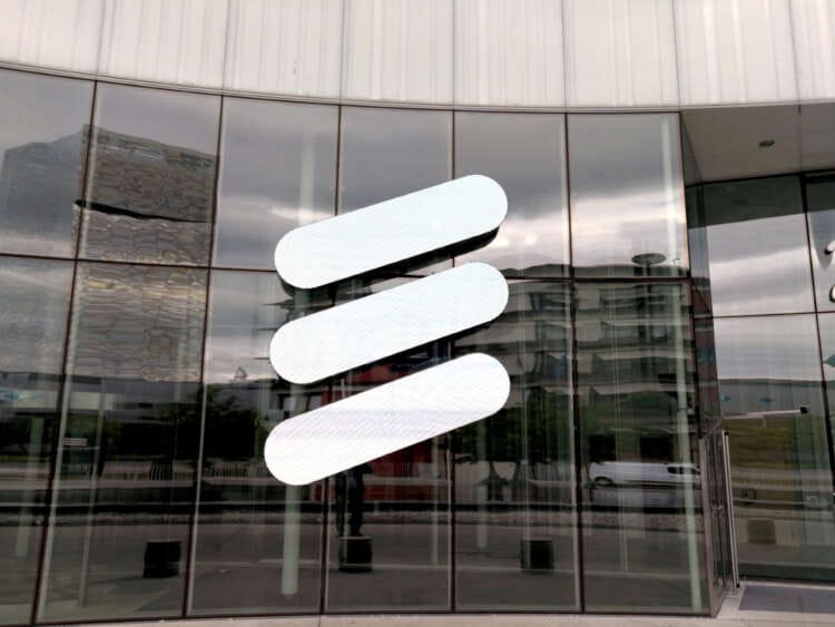Ericsson&#8217;s quarterly core profit misses expectations
