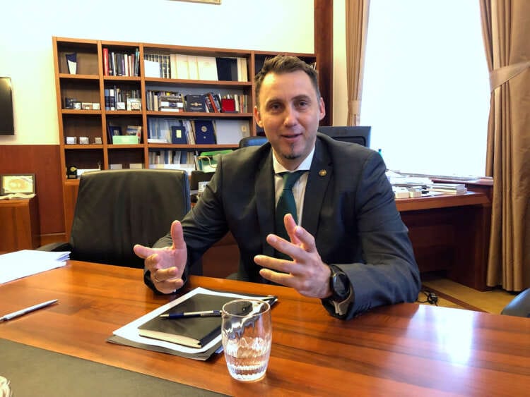 Testing waters, Hungary&#8217;s central bank flags cut in top end of rate corridor