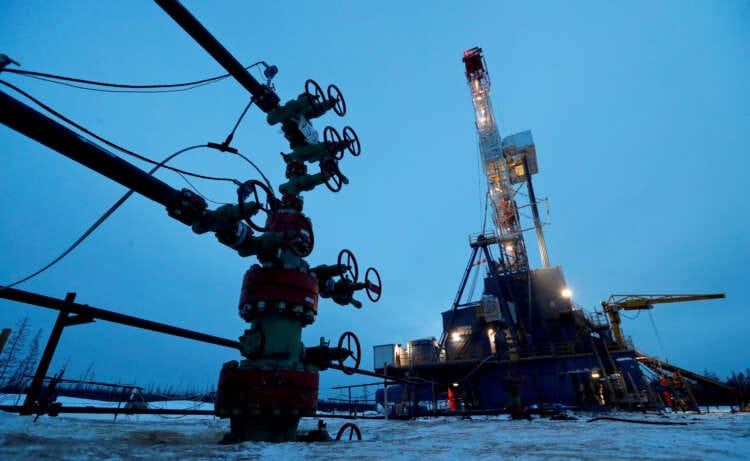 Oil gains after US leaders strike debt deal