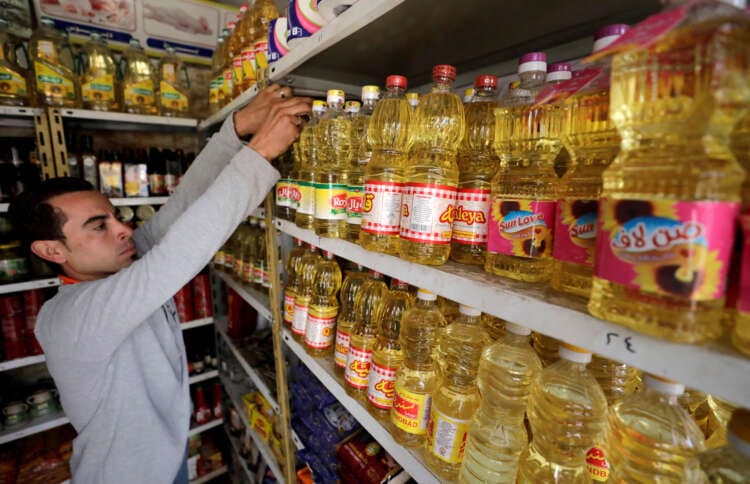 World food prices fall to two-year low in May &#8211; UN food agency