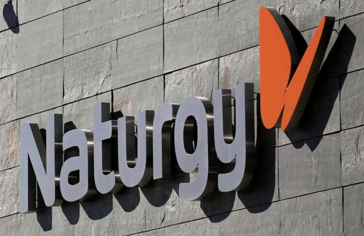 Naturgy&#8217;s profit rises on LNG gains, soothing shareholders By Pietro Lombardi  MADRID (Reuters) &#8211;     Spanish power utility Naturgy reported on Monday an 88% jump in profit for the first six months of the year, boosted by strong earnings at its liquefied natural gas (LNG) business, which could help it to win over restive investors.   Earlier this month, the company said it would increase its dividend floor through 2025 while trimming expected investment, as it sought to make rewarding shareholders a priority.   Pleasing them has become a focus as Naturgy considers changes that could reshape the company and after arguments over the potential appointment of a chief executive.   Naturgy&#8217;s first-half net profit jumped to 1.05 billion euros  ($1.16 billion), boosted by its liquefied natural gas (LNG) business.   Shares were down 0.2% in mid-morning trading, bucking deeper declines, in particular for Spain&#8217;s blue-chip banks and utilities after a general election on Sunday produced no clear winner.   Renta 4 Banco analyst Angel Perez Llamazares said Naturgy performed better than expected, adding &#8220;cash flows also beat our expectation,&#8221; and debt fell more than expected.  After natural gas prices hit record levels last year, Naturgy said a fall in procurement costs this year and hedging gains had boosed profits.  In the first half of the year, the company &#8220;exceeded the objectives of operating efficiency, cash generation, investment materialisation and debt reduction,&#8221; Executive Chairman and CEO Francisco Reynes said.    After rival Iberdrola named a separate CEO last year, Naturgy is the only large energy company in Spain to combine the roles of executive chairman and CEO.  Earlier this month, the company raised the dividend floor to 1.40 euros a share, from 1.20 euros.  Operating profit (earnings before interest, tax, depreciation and amortisation) is expected to reach 5.1 billion euros, compared with a previous guidance of 4.8 billion euros. It said it was targeting net profit of 1.8 billion euros in 2025.  Naturgy also relaunched its plan to split regulated infrastructure operations and liberalised energy businesses into two listed companies.   The project had been suspended after the Ukraine war disrupted energy markets and analysts are still sceptical.  &#8220;We believe it is unlikely that Naturgy will be able to implement its asset split in the short term and it is also unlikely that a big change in the shareholding of the company would occur,&#8221; said RBC analyst Fernando Garcia.  ($1 = 0.8986 euros)      (Reporting by Pietro Lombardi, editing by Inti Landauro and Barbara Lewis)